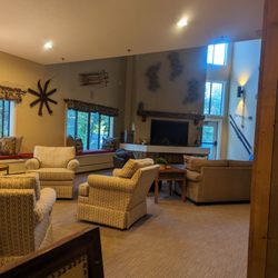 North Star Lodge - Lobby