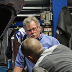 Harris Auto Repair - Tech explaining the problem so that i can relay the information to the customer