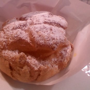 Beard Papa's - the original - Bakeries Near Me - Los Angeles, California