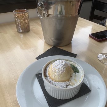 Phil’s - Apple cobbler - American Near Me - Thousand Oaks, California