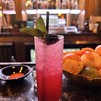 Bellhop - Cocktail Bars Near Me - Orlando, Florida Bellhop - Cocktail Bars Near Me - Orlando, Florida