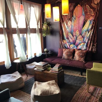 Dancing Yak - Lounge area - Himalayan/Nepalese Near Me - San Francisco, California
