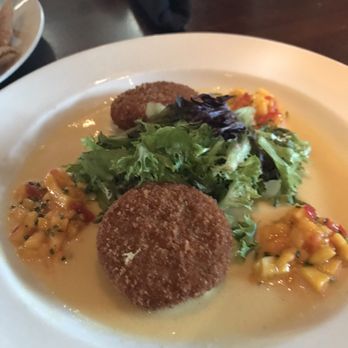 Yard House - Crab cakes: yes, definitely get this - Bars Near Me - Pasadena, California Yard House - Crab cakes: yes, definitely get this - Bars Near Me - Pasadena, California