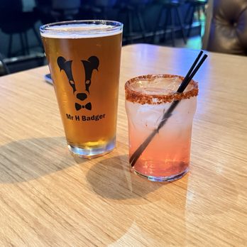 PKWY Tavern - Volunteer - Beer and a watermelon margarita - Breakfast & Brunch Near Me - Henderson, Nevada PKWY Tavern - Volunteer - Beer and a watermelon margarita - Breakfast & Brunch Near Me - Henderson, Nevada