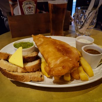 The Kings Arms - The big fish & chips. Nice curry sauce. - Pubs Near Me - London, XGL The Kings Arms - The big fish & chips. Nice curry sauce. - Pubs Near Me - London, XGL