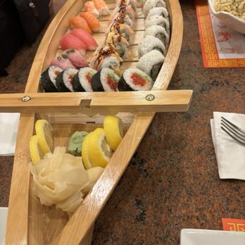 Dragon Palace - Medium Sushi Boat for 2 - Chinese Near Me - Gresham, Oregon