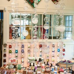 Log House Craft Gallery - Treat yourself to handmade soaps, lotions and candles!