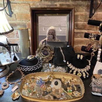 Posh - Accessories Near Me - Gordonsville, Virginia Posh - Accessories Near Me - Gordonsville, Virginia