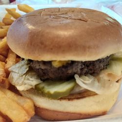 Gibbys Bar & Grill - Big Wheel Burger