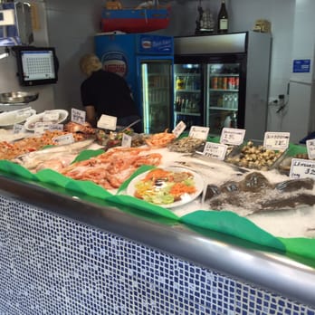El Peix d'Or - Pick what you want - Seafood Near Me - Barcelona, B El Peix d'Or - Pick what you want - Seafood Near Me - Barcelona, B