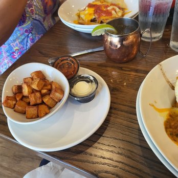 Another Broken Egg Cafe - Delicious home fries - Cafes Near Me - Lake Mary, Florida