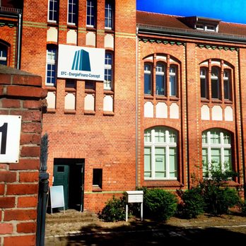 EFC EnergieFinanz-Concept - Vor und hinter dem Tor mit der Hausnummer 111 finden Sie ausreichend kostenlose Parkplätze direkt vor der Tür. - Investing Near Me - Berlin, BE EFC EnergieFinanz-Concept - Vor und hinter dem Tor mit der Hausnummer 111 finden Sie ausreichend kostenlose Parkplätze direkt vor der Tür. - Investing Near Me - Berlin, BE
