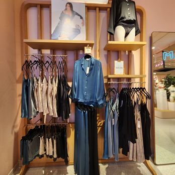 Etam - Lingerie Near Me - Kendall, Florida