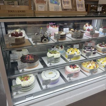 Tous Les Jours - Bakeries Near Me - Tampa, Florida