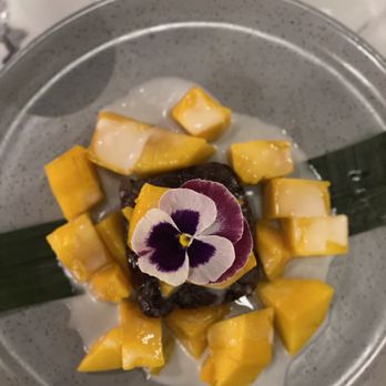 Kin Long Beach - Mango Sticky Rice - Thai Near Me - Long Beach, California