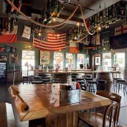 Santiam Brewing - So much eye candy.
