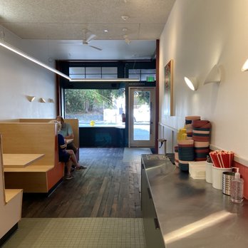 Mamahuhu - Dining room - Chinese Near Me - Mill Valley, California Mamahuhu - Dining room - Chinese Near Me - Mill Valley, California