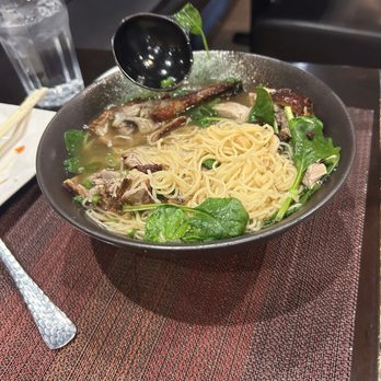 Windsor Asian Bistro - Hong Kong Style Wonton Noodle Soup - Chinese Near Me - Windsor, Connecticut