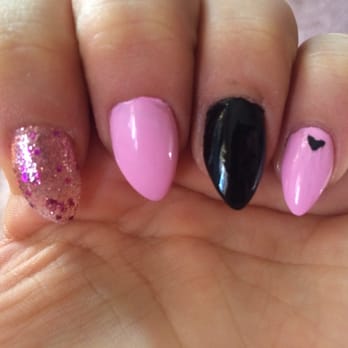 Diane Nails - Not straight and not painted right - Nail Salons Near Me - Corona, California