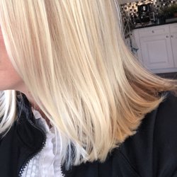 Kiss Kiss Bang Bang Salon - Excellent cut from Rob!