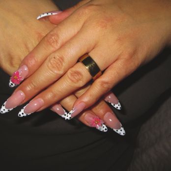 Piggy Nails - Nail Salons Near Me - Canoga Park, California Piggy Nails - Nail Salons Near Me - Canoga Park, California