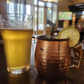 Village Pub - Redwood Curtain Sticky Fingers IPA and a Russian Mule. - Pubs Near Me - Ferndale, California Village Pub - Redwood Curtain Sticky Fingers IPA and a Russian Mule. - Pubs Near Me - Ferndale, California