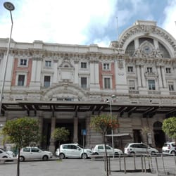 Stazione di Napoli Mergellina