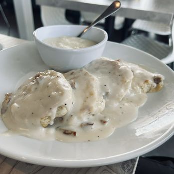 Leo's Brunch House - Biscuits and gravy - Breakfast & Brunch Near Me - Carrollton , Texas Leo's Brunch House - Biscuits and gravy - Breakfast & Brunch Near Me - Carrollton , Texas