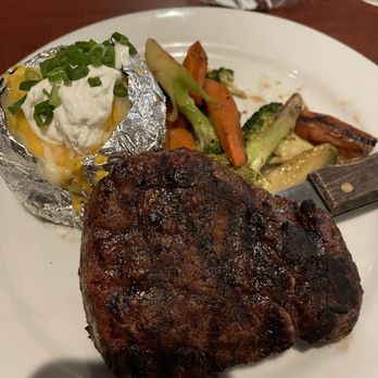 Manny's Steakhouse - Filet Fillet Mignon 12oz - Steakhouses Near Me - Vallejo, California Manny's Steakhouse - Filet Fillet Mignon 12oz - Steakhouses Near Me - Vallejo, California