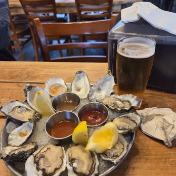 Taylor Shellfish Farms - Shuckers dozen & range road ipa - Seafood Markets Near Me - Bow, Washington Taylor Shellfish Farms - Shuckers dozen & range road ipa - Seafood Markets Near Me - Bow, Washington