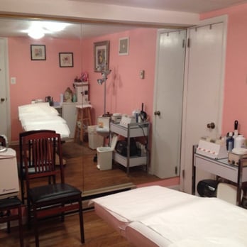 Mrs. Ken Wax & Nails - Torture room..I mean..wax room. - Nail Salons Near Me - Bryn Mawr, Pennsylvania Mrs. Ken Wax & Nails - Torture room..I mean..wax room. - Nail Salons Near Me - Bryn Mawr, Pennsylvania
