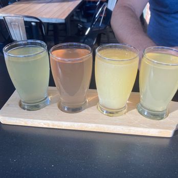 The Ciderworks - Flight - Cideries Near Me - Burbank, California The Ciderworks - Flight - Cideries Near Me - Burbank, California
