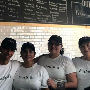 Bedolla Bakery - Familia laboral - Bakeries Near Me - Ensenada, BCN