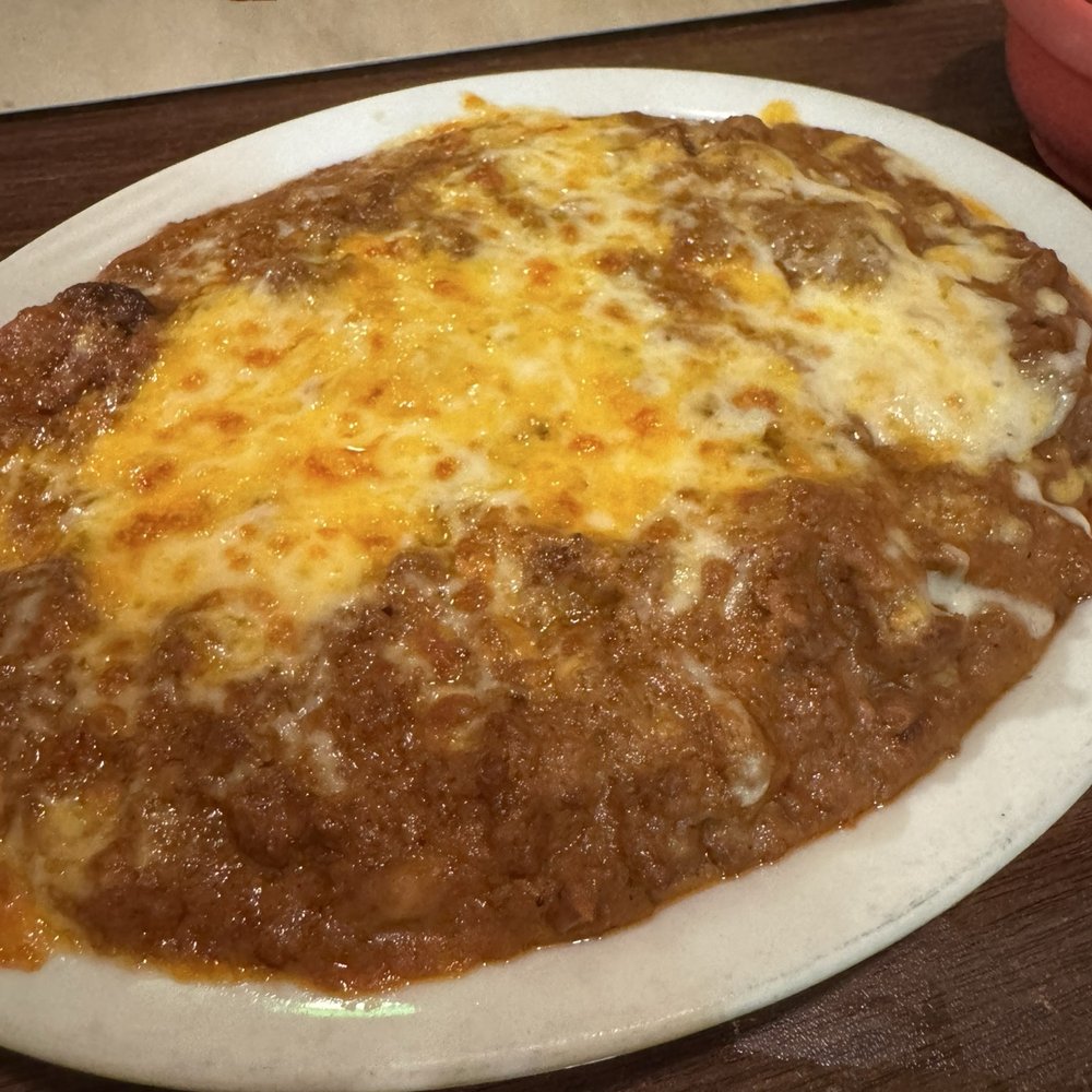 Chorizo Bean Dip - HUGE portion and it was really good! Chorizo Bean Dip - HUGE portion and it was really good!