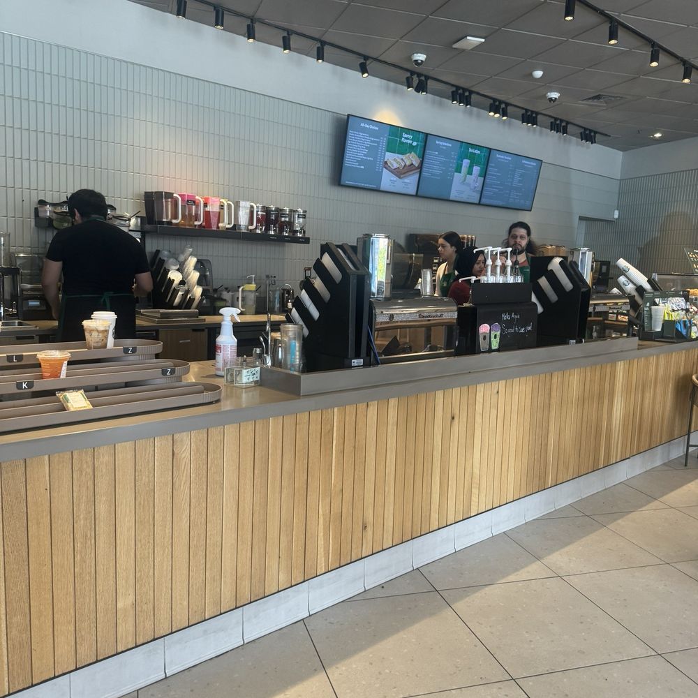 Starbucks - Coffee & Tea Near Me - Fort Lee, New Jersey Starbucks - Coffee & Tea Near Me - Fort Lee, New Jersey
