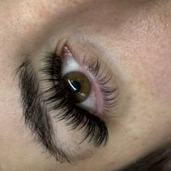 Blink Beauty - Eyelash extensions
