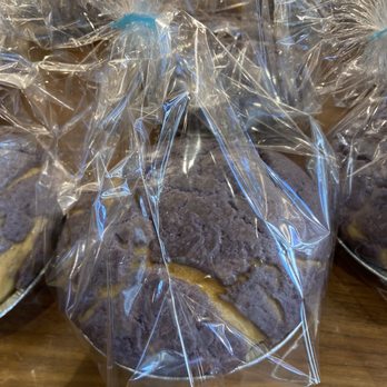 85°C Bakery Cafe-Alhambra - Taro mochi boroh - Coffee & Tea Near Me - Alhambra, California 85°C Bakery Cafe-Alhambra - Taro mochi boroh - Coffee & Tea Near Me - Alhambra, California