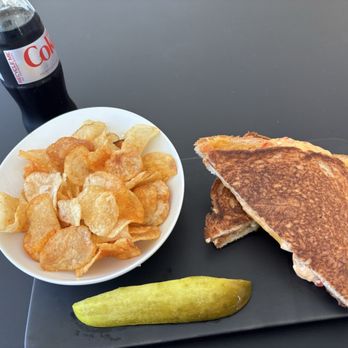 Artisan Beer and Cheese - Wine Bars Near Me - Rolesville, North Carolina