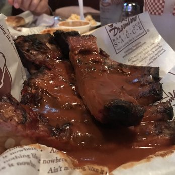 Dreamland BBQ - Half a slab (6 bones) - Barbeque Near Me - Birmingham, Alabama