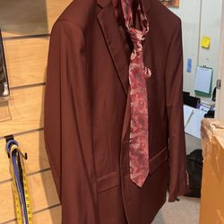 Upscale Men's Fashion - 3-piece suit!
