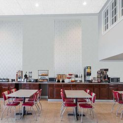 Ramada by Wyndham Henderson/Evansville - Property amenity