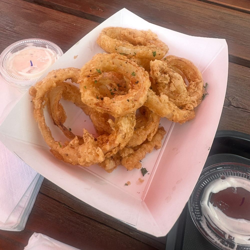 SmokeJumper Cafe - GF Onion Rings ~ AMAZING - Fish & Chips Near Me - West Yellowstone, Montana