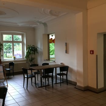 DJH Jugendherberge - Empfangsraum - Hostels Near Me - Lindau (Bodensee), BY DJH Jugendherberge - Empfangsraum - Hostels Near Me - Lindau (Bodensee), BY