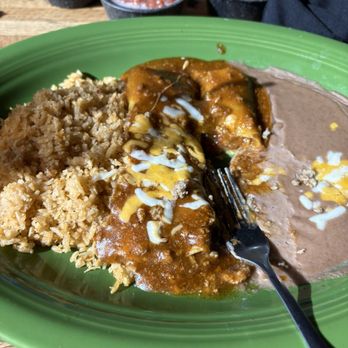Ted's Café Escondido - Ground beef Enchiladas with chili con carne sauce - Tex-Mex Near Me - Broken Arrow, Oklahoma Ted's Café Escondido - Ground beef Enchiladas with chili con carne sauce - Tex-Mex Near Me - Broken Arrow, Oklahoma