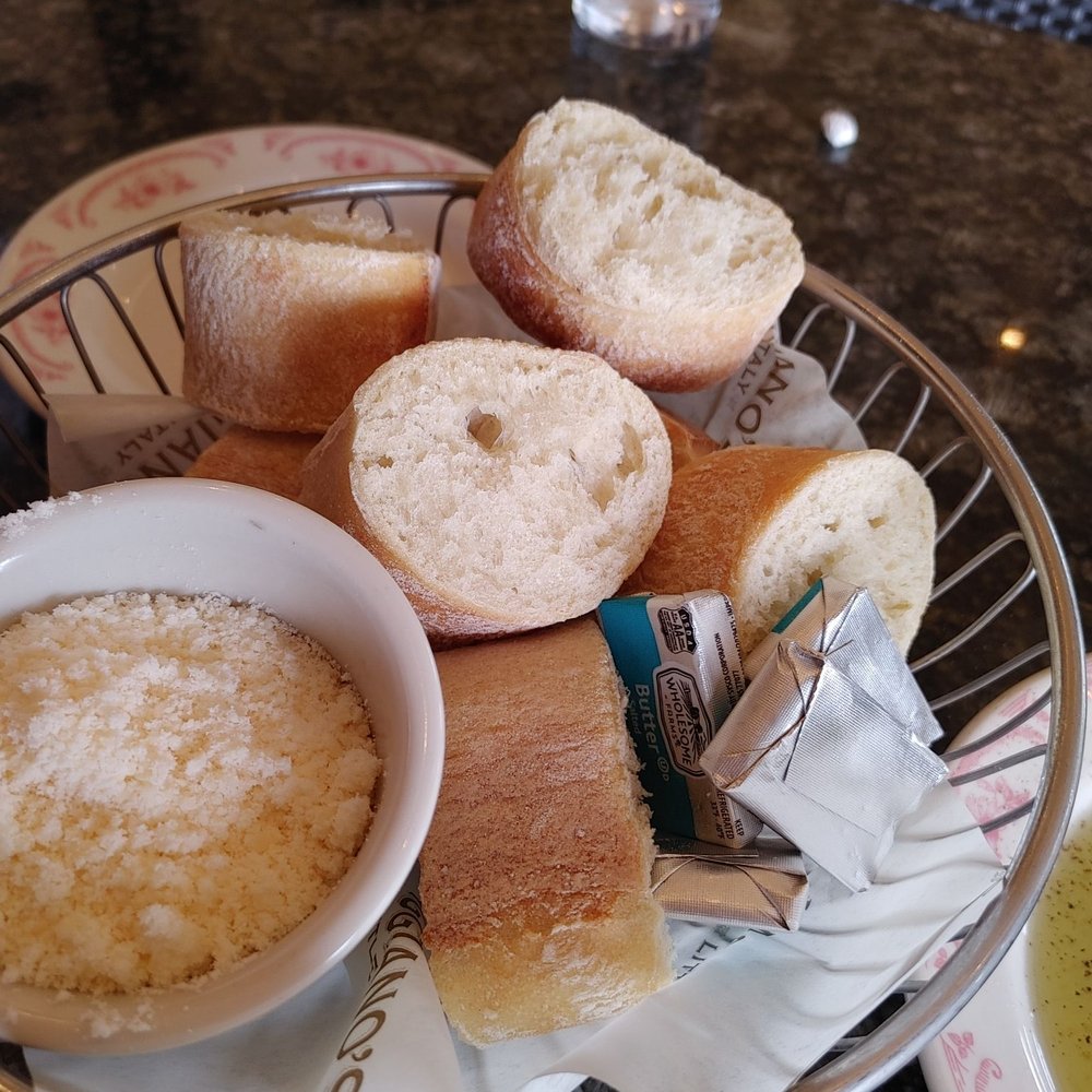 Maggiano's Little Italy - Bread, butter and parm - Italian Near Me - Indianapolis, Indiana Maggiano's Little Italy - Bread, butter and parm - Italian Near Me - Indianapolis, Indiana