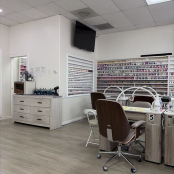 TN Nails - Nail Salons Near Me - Tucson, Arizona