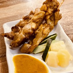 Chicken skewers and pineapple can be friends