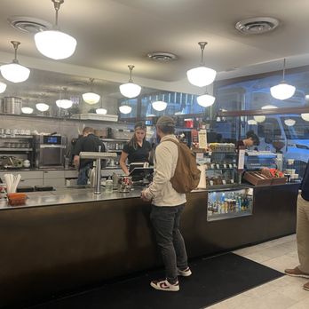 Intelligentsia Coffee - Get your Joe - Coffee & Tea Near Me - Chicago, Illinois