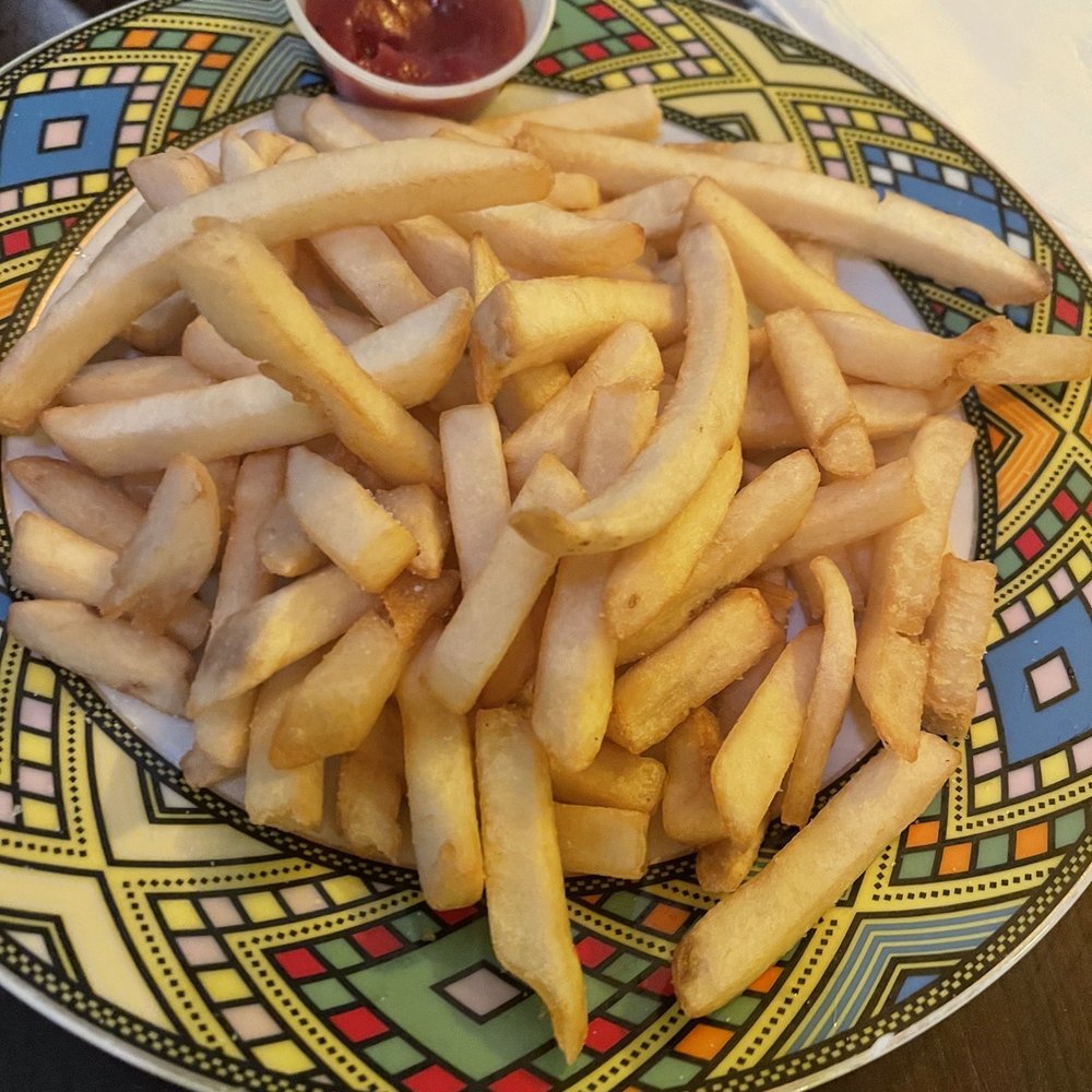 Dilla's - French Fries - nothing special. May be salted. No additional seasoning. Wouldn't order again. - Ethiopian Near Me - Minneapolis, Minnesota