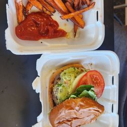 Burgerlicious - Giant Guac burger with sweet potato fries